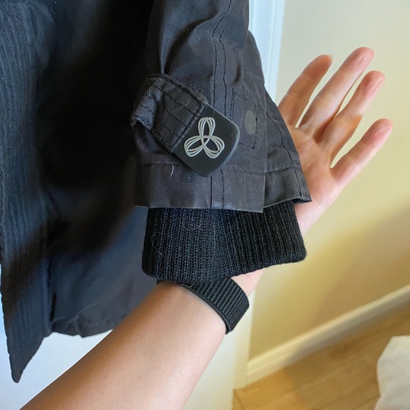 Tna parka - Picture 10 of 12